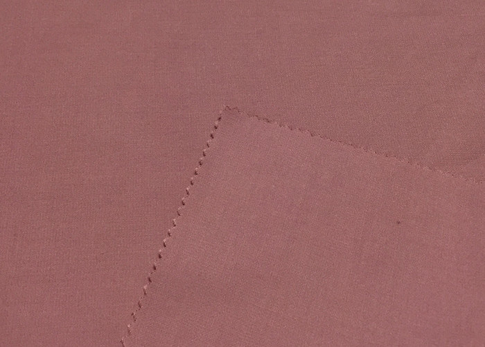 le velours côtelé rose du Spandex 42W a modelé la largeur du tissu 57/58 de velours côtelé