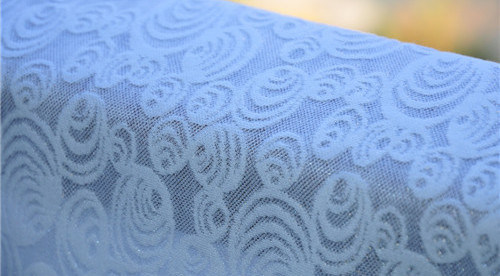 Tissu blanc de robe de mariée de tissu de tapisserie d'ameublement de jacquard 57/58" OEM de marque loyale de largeur