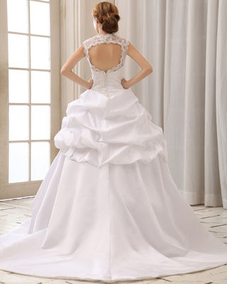 Robes de mariage romantiques de cou de licou de douille de chapeau de dentelle avec le soutien-gorge en forme de coeur